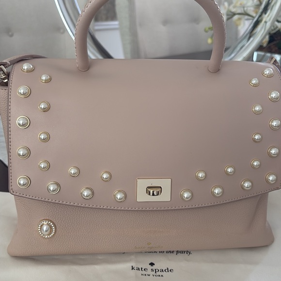 Kate Spade Serrano Place Pearl Dorina $550 MSRP. COLLECTIBLE;  w/ a dust bag - Picture 10 of 14